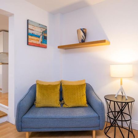 Modern Apt Near Gardens With Large Decking Area - Vivre Retreats بورنماوث المظهر الخارجي الصورة